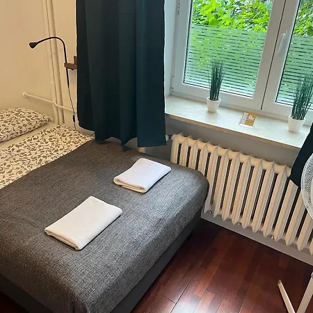 Labo Chmielna * ワルシャワ